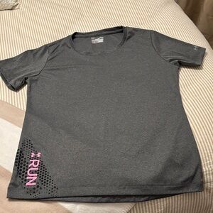 Under Armour Gray Short Sleeve Tee